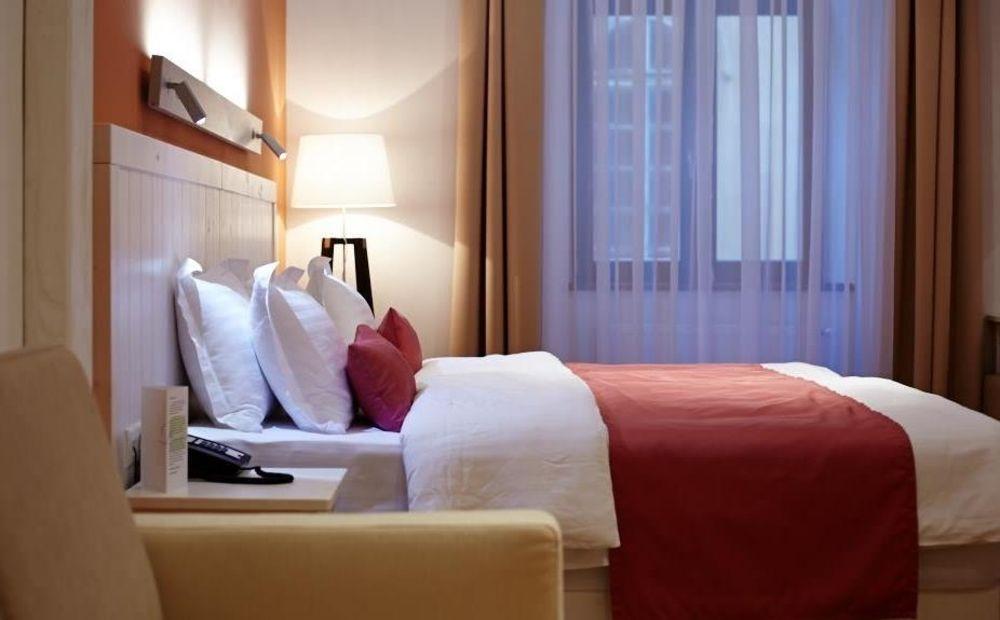 Rudolfo Hotel Львов Экстерьер фото
