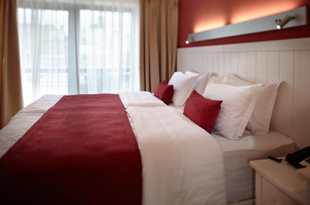Rudolfo Hotel Львов Экстерьер фото